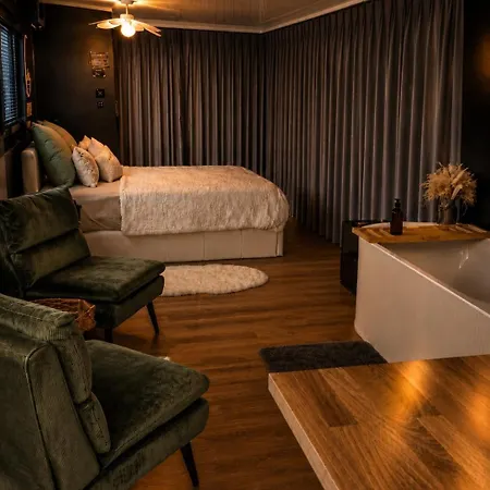 Romantique Sur L'eau - Sauna, Rooftop, Bain * Talange