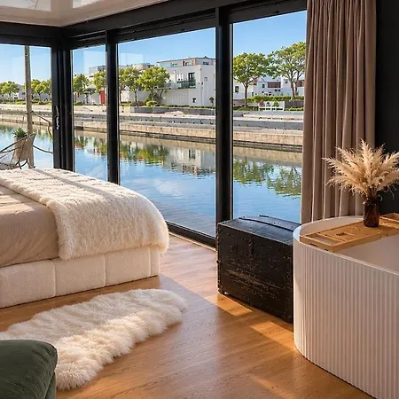 Romantique Sur L'eau - Sauna, Rooftop, Bain بوتيل Talange